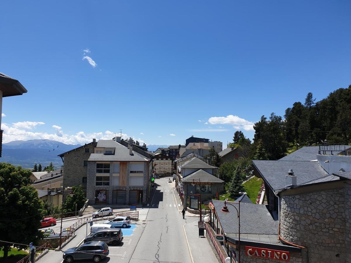 Apt Cosy, 4 Pers, Plein Centre Ville, Parking Offert Font-Romeu-Odeillo-Via المظهر الخارجي الصورة