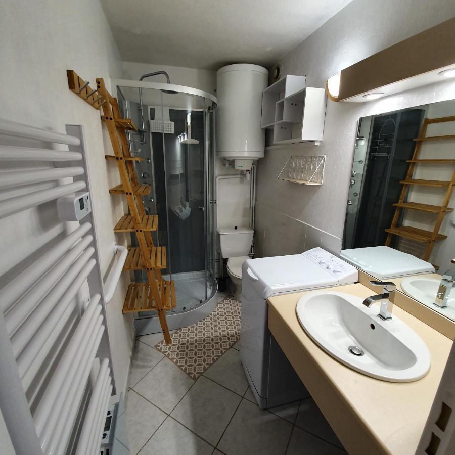 Apt Cosy, 4 Pers, Plein Centre Ville, Parking Offert Font-Romeu-Odeillo-Via المظهر الخارجي الصورة