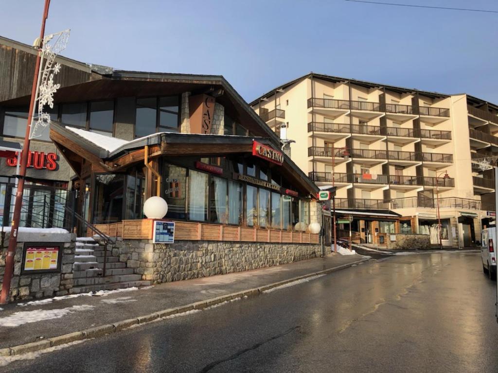 Apt Cosy, 4 Pers, Plein Centre Ville, Parking Offert Font-Romeu-Odeillo-Via المظهر الخارجي الصورة